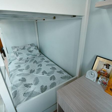 الشقق الفندقية مونتنلوبافي  Cozy Unit With Free Pool, Netflix & Wifi In Alabang Crq3 المظهر الخارجي الصورة